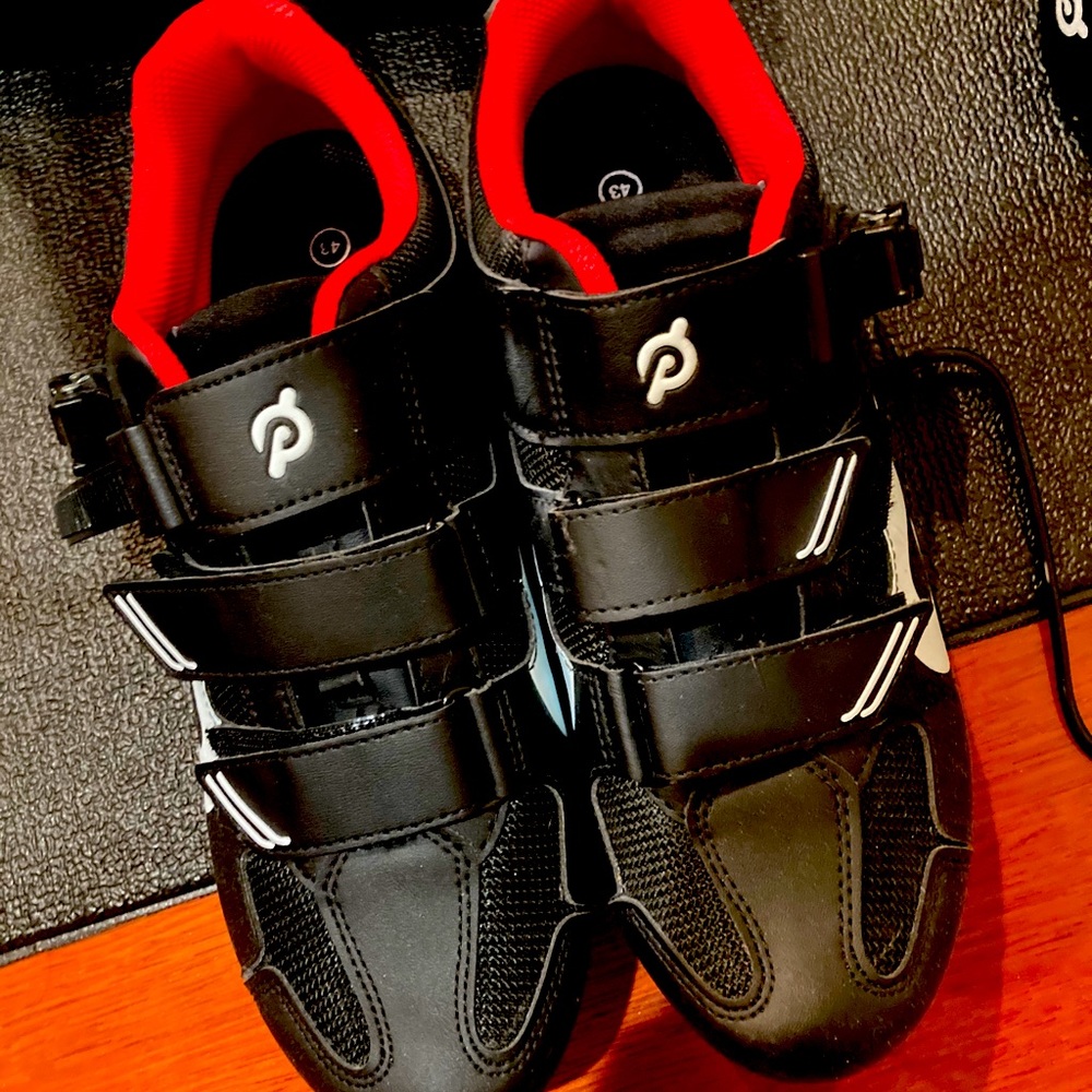 Peloton shoes size 43